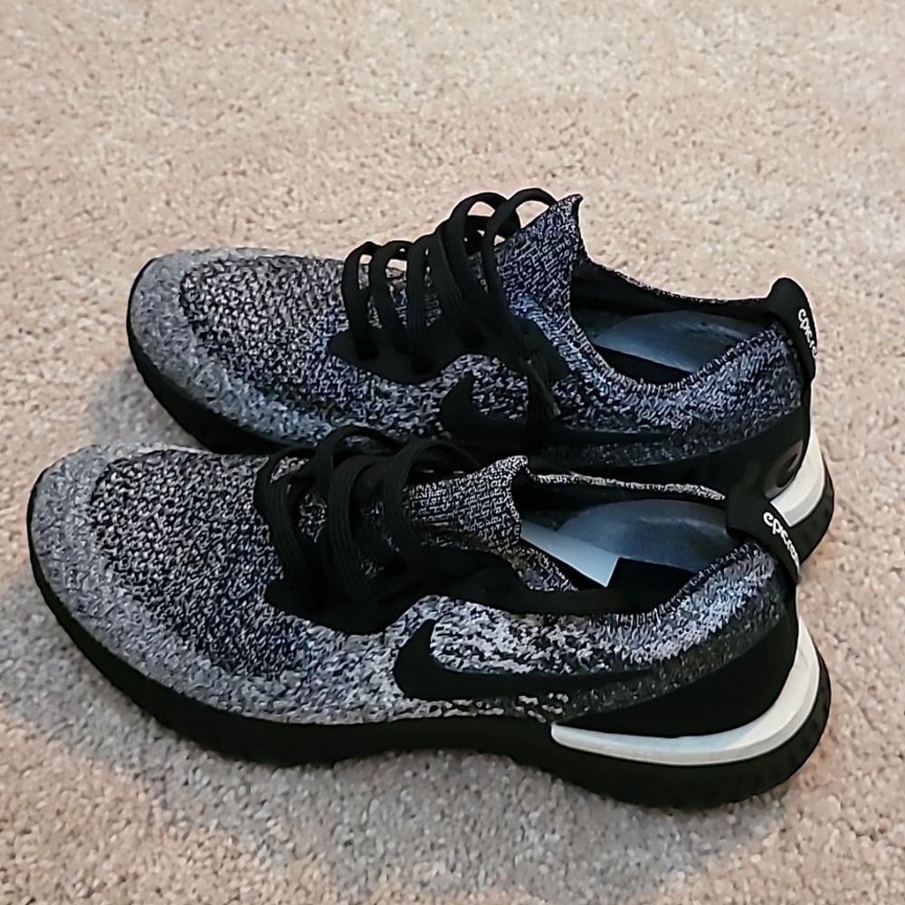 Women's Nike Epic React / Size 6.5